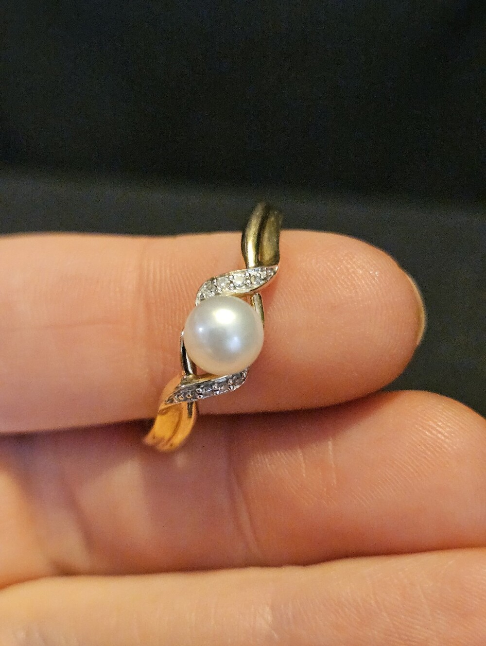 Macy's 10K Gold Cultured Pearl Diamond Accent Bypass Ring Size 10.5